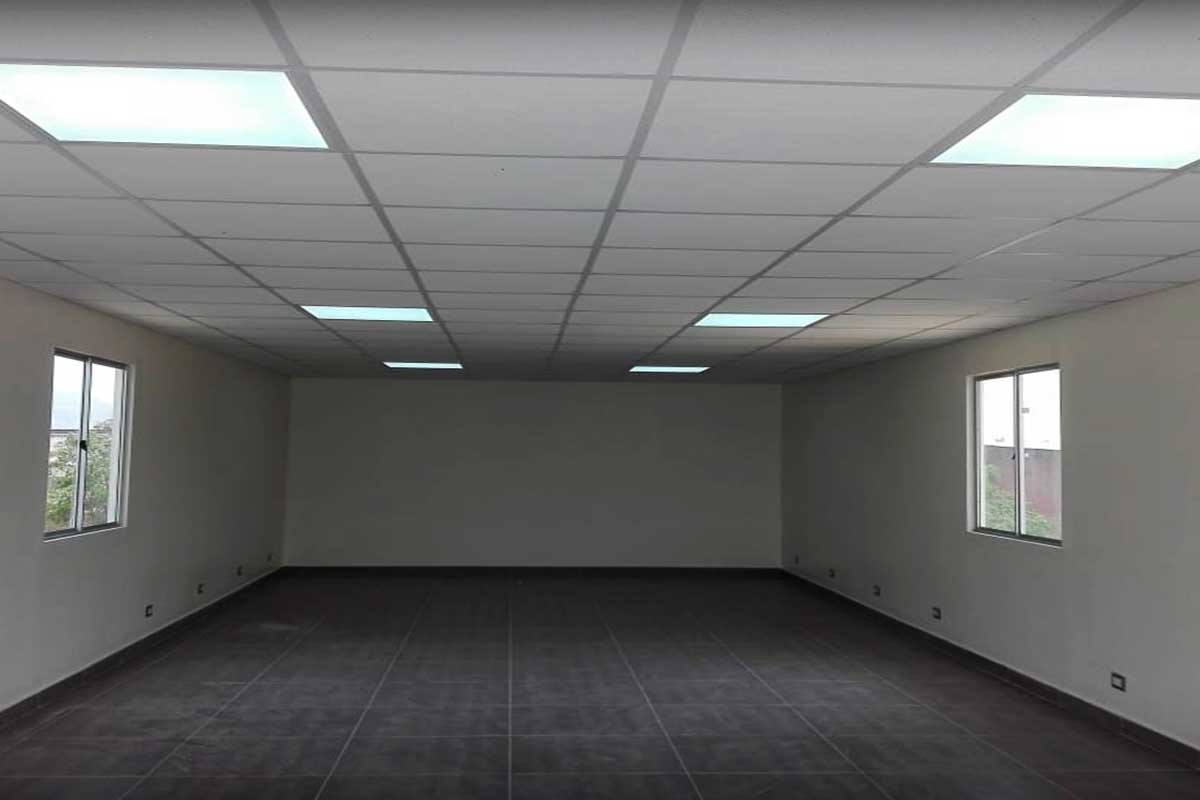 Construcción Completa de Oficina en Drywall